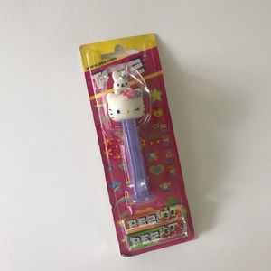 Hello Kitty pez dispenser